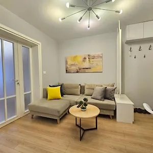 https://valentinos-nest.albaniahotels.org
