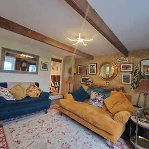 https://ryburn-view-cottage.yorkshirehotels.net